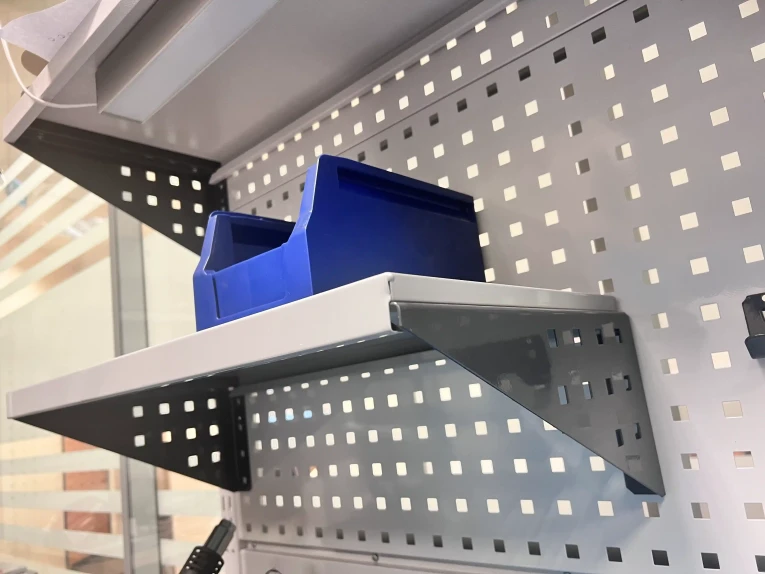 Верстак CTR 1832.S333.13-2 купить в Уфе Верстак CTR 1832.S333.13-2 купить в Уфе