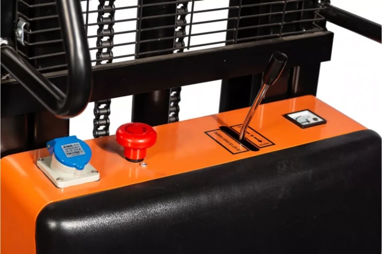 Штабелер электрический самоходный 1,2 т - 2,5 м Вилы: 1150 , Гелевая АКБ, CL1225J SIBLINE купить в Уфе Штабелер электрический самоходный 1,2 т - 2,5 м Вилы: 1150 , Гелевая АКБ, CL1225J SIBLINE купить в Уфе