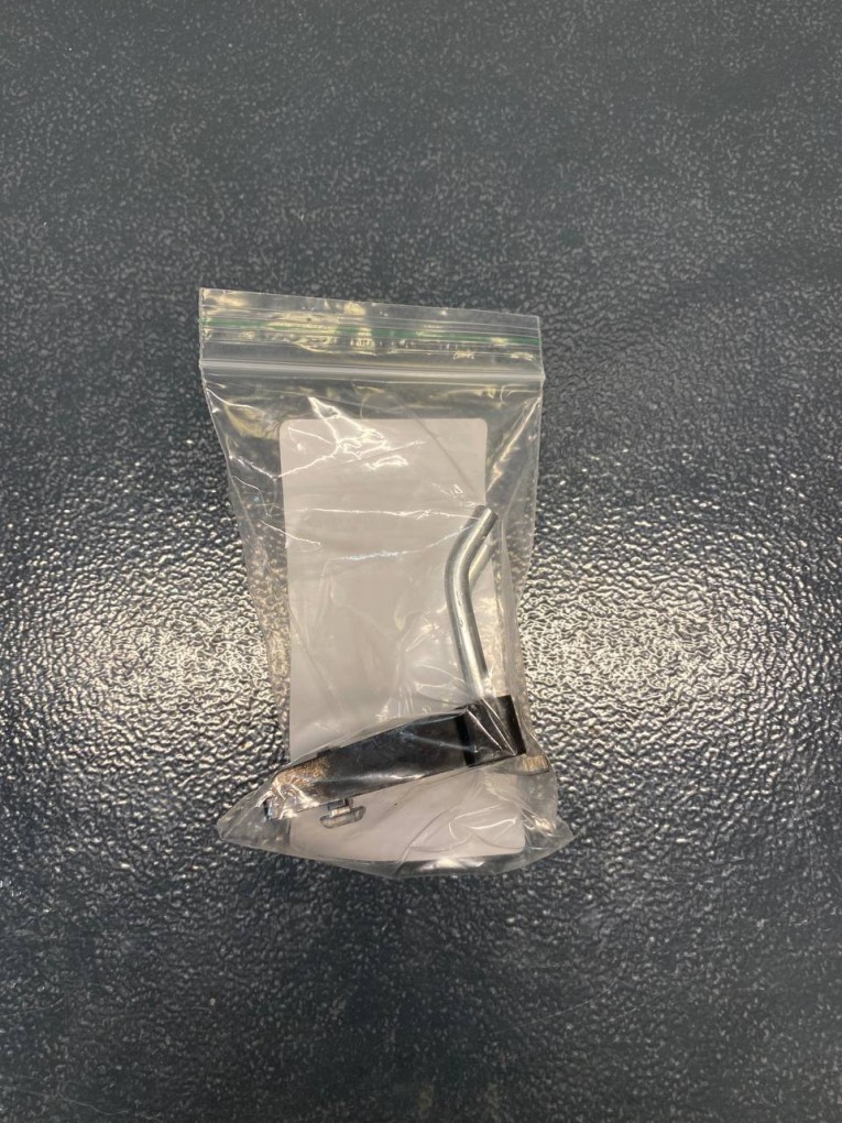 Крючок двойной 38 мм купить в Уфе Крючок двойной 38 мм купить в Уфе