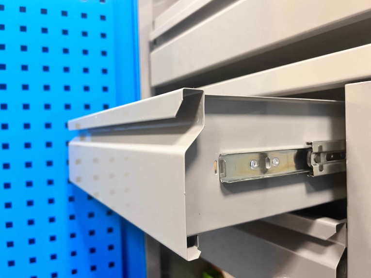 Шкаф инструментальный TNC 182.2B.10S купить в Уфе Шкаф инструментальный TNC 182.2B.10S купить в Уфе