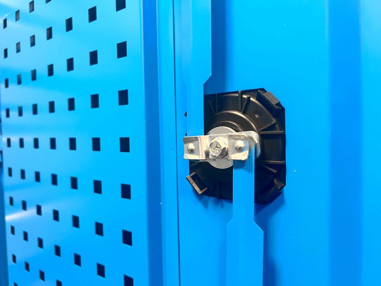 Шкаф инструментальный TNC 182.4B.8S купить в Уфе Шкаф инструментальный TNC 182.4B.8S купить в Уфе