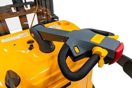 Штабелер электрический самоходный CDDK20 (2000 кг, 6,5 м, 24В / 300Ач, EPS) SMARTLIFT (SMART) купить в Уфе Штабелер электрический самоходный CDDK20 (2000 кг, 6,5 м, 24В / 300Ач, EPS) SMARTLIFT (SMART) купить в Уфе