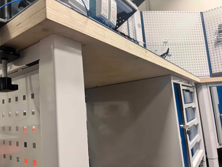 Стол-верстак Craft 2202.S7L26.24-2 купить в Уфе Стол-верстак Craft 2202.S7L26.24-2 купить в Уфе